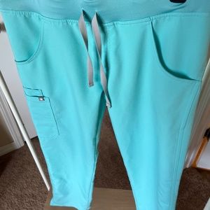 FIGS Small Kade Cargo scrub pant in Aqua
